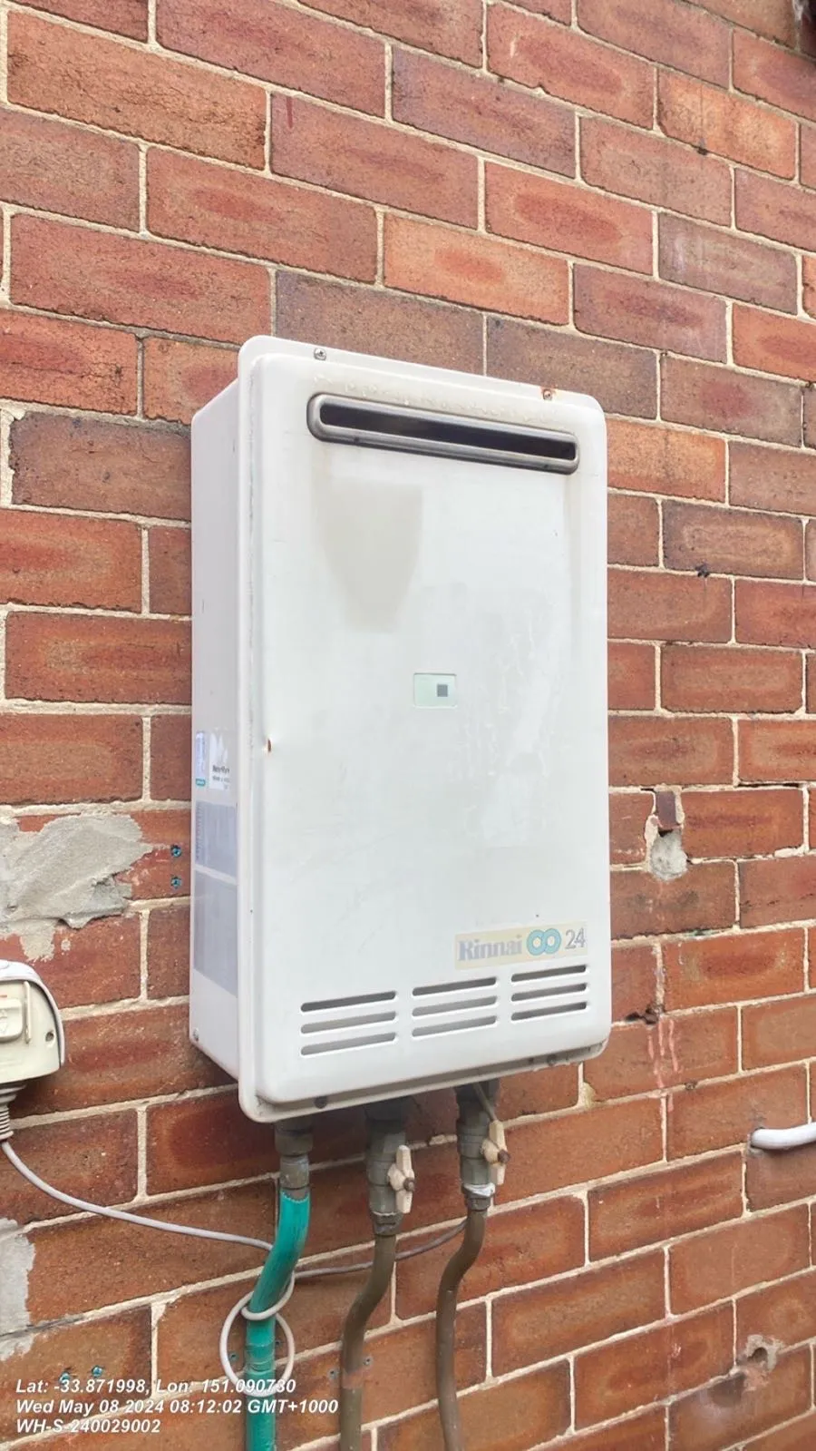 Hot water repair on the Northern Beaches by a licensed plumber